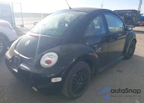 2002 Volkswagen New Beetle Gl z USA, uszkodzony, nr VIN 3VWBK21C72M435196